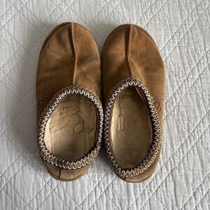 UGG Chestnut Suede Tasmans Men’s Size 10